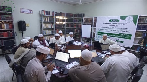 كلية الشريعة والقانون تقيم ورشتين تدريبيتين لبرامج الدراسات العليا