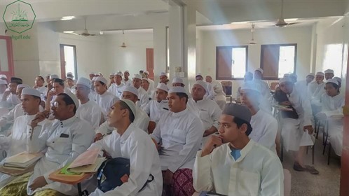 كلية الشريعة والقانون فرع المكلا ترحب بطلاب المستوى الأول للعام الجامعي 2022-2023م