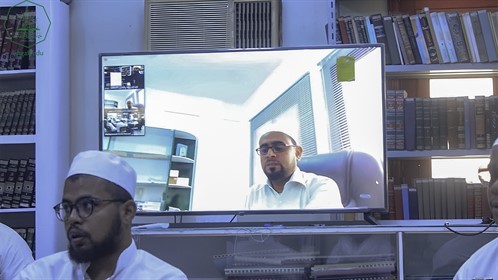 كلية الشريعة والقانون بالتعاون مع وحدة الخريجين بالجامعة تقيم ورشة عمل