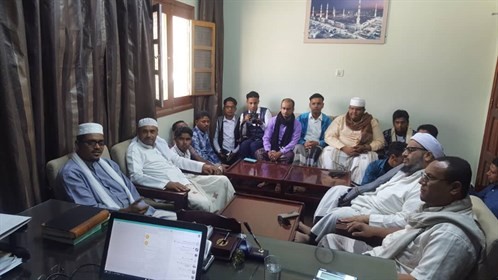 عميد كلية الشريعة والقانون بجامعة الاحقاف يستقبل وفدا من أساتذة وطلاب كلية المجتمع بالشحر