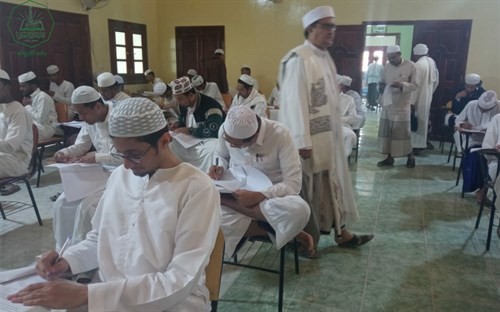 بدء الامتحانات الفصلية في كلية الشريعة والقانون للعام الجامعي ٢٠٢١- ٢٠٢٢ م