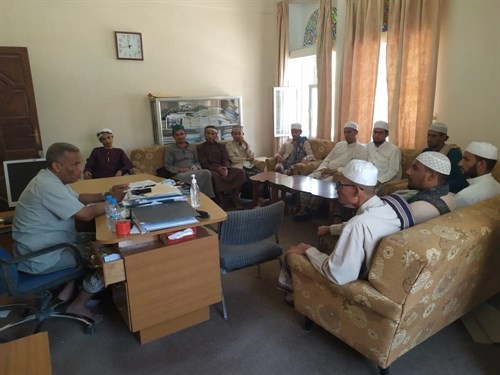 نزول ميداني لطلاب المستوى الرابع قسم الشريعة والقانون بجامعة الأحقاف إلى بنك سبأ الإسلامي وبعض المؤسسات الإدارية بالوادي والصحراء