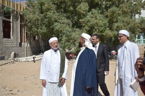 وزير الأوقاف والإرشاد يزور كلية الشريعة والقانون بجامعة الأحقاف