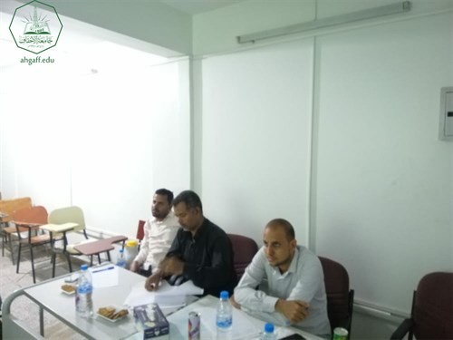كلية هندسة وعلوم الحاسوب بجامعة الاحقاف تقيم نشاط عرض ومناقشة مشاريع المواد التخصصية بالتعاون