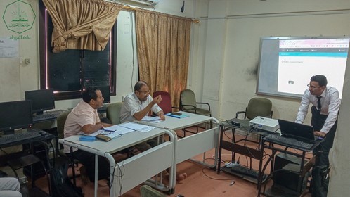 كلية هندسة وعلوم الحاسوب بجامعة الاحقاف تقيم مناقشة أبحاث التخرج