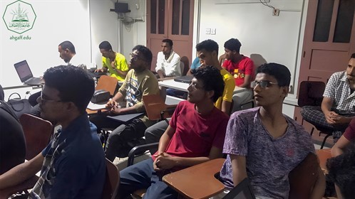 كلية هندسة وعلوم الحاسوب بجامعة الاحقاف تقيم الأسبوع الثالث من برنامج العروض التقديمية