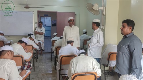 جامعة الأحقاف تُدشن إمتحانات الفصل الدراسي الثاني بكلية الشريعة والقانون للعام 2022م-2023م