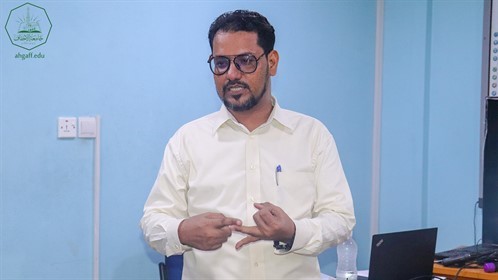 كلية هندسة وعلوم الحاسوب تقيم ورشة العمل الأولى بعنوان مراجعة وتطوير منهج برنامج تقنية المعلومات