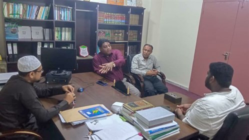 وحدة شؤون الخريجين بجامعة الاحقاف تستقبل ممثل اكاديمية النبلاء التابعة لمؤسسة النوري الكويتية