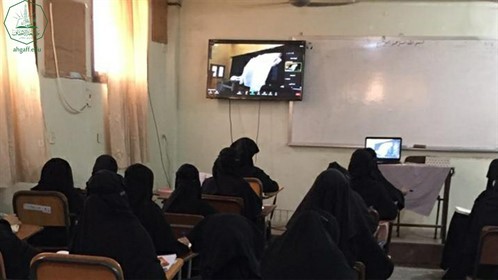 وحدة شوون الخرجين بالتنسيق مع عمادة كلية الشريعة والقانون وكلية البنات والاتحاد الاندونيسي