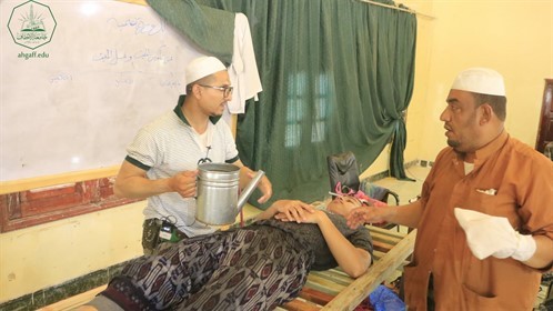 وحدة شوون الخرجين بالتنسيق مع عمادة كلية الشريعة والقانون وكلية البنات والاتحاد الاندونيسي