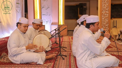 كلية العلوم الإسلامية بجامعة الأحقاف تزفُّ الدفعة الثالثة من خريجي الدراسات الإسلامية