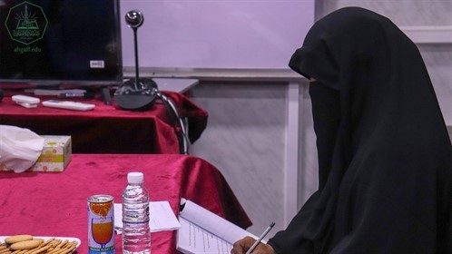 كلية الدراسات العليا تمنح درجة الماجستير للطالبة صوفيا فرج محمد باموسى