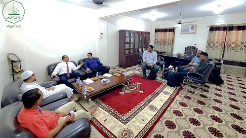 جامعة الأحقاف توقع اتفاقية تعاون مع مؤسسة حضرموت - تنمية بشرية