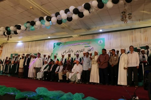 جامعة الأحقاف تحتفل بتخرج دفعة جديدة من كلية الادارة والاقتصاد وكلية البنات