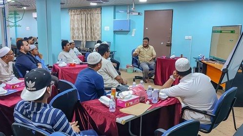 عمادة الجودة والإعتماد الأكاديمي بجامعة الأحقاف تقيم ورشة العمل الثانية