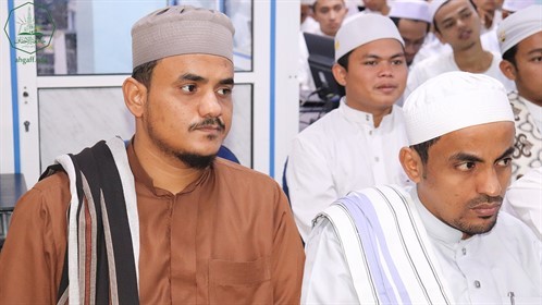 كلية الشريعة و القانون بجامعة الأحقاف - المكلا تقيم ندوة علمية تفاعلية بمناسبة اليوم العالمي للغة العربية