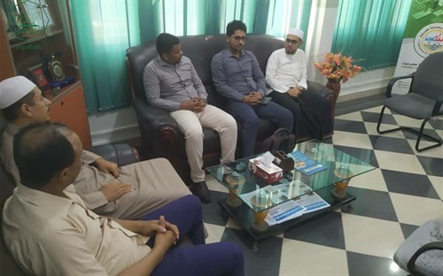 وحدة شؤون الخريجين بجامعة الاحقاف في زيارة لغرفة تجارة وصناعة حضرموت