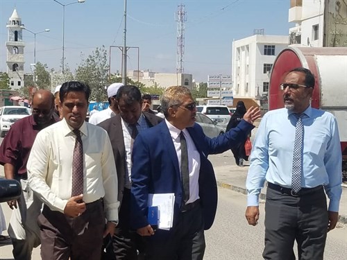 وفد من وزارة التعليم العالي يزور جامعة الأحقاف