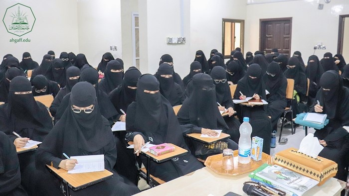 محاضرة دينية عن خصوصية شهر رمضان و فضائله