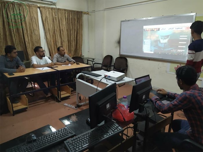 كلية هندسة وعلوم الحاسوب بجامعة الاحقاف تقيم نشاط عرض ومناقشة مشاريع المواد التخصصية بالتعاون مع وحدة اللغة الانجليزية