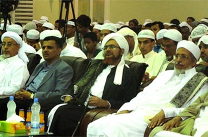 وقفة احتجاجية ضد الاعتداءات المستمرة على أرض الجامعة