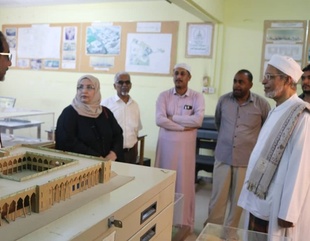 رئيسة هيئة مكافحة الفساد بالجمهورية تطلع على أنشطة وبرامج جامعة الأحقاف
