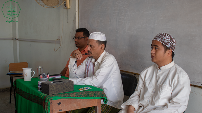 كلية الشريعة والقانون بجامعة الأحقاف تقيم اللقاء الترحيبي والتعريفي لطلاب المستوى الأول