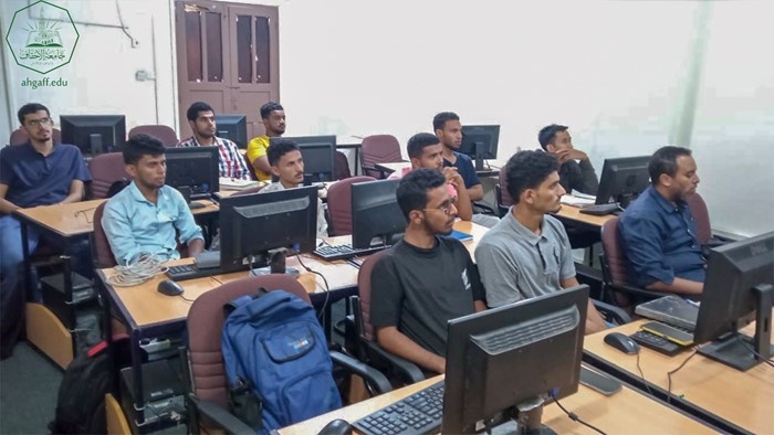 كلية هندسة وعلوم الحاسوب تقيم محاضرة بعنوان (Data Science وتطبيقاتها في سوق العمل)